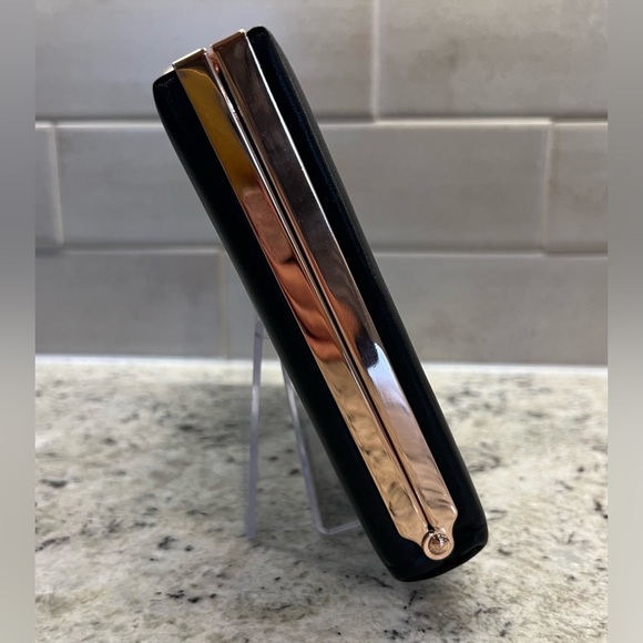 Kate Spade New York Clutch - Picture 3 of 9